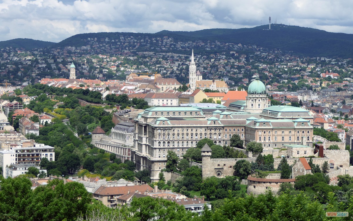 Burgberg mit Schloss und Matthiaskirche